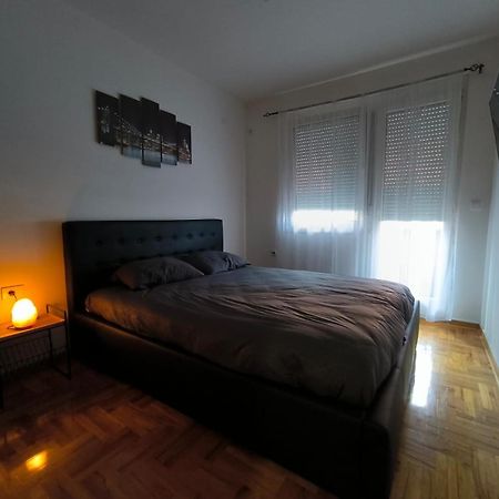 Apartman Zivic Ниш Екстер'єр фото